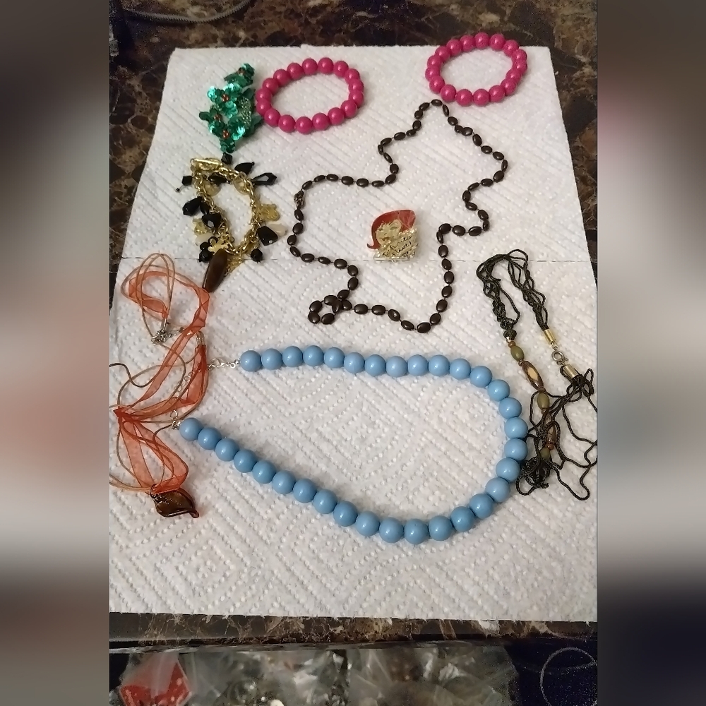 Costume jewelry lot